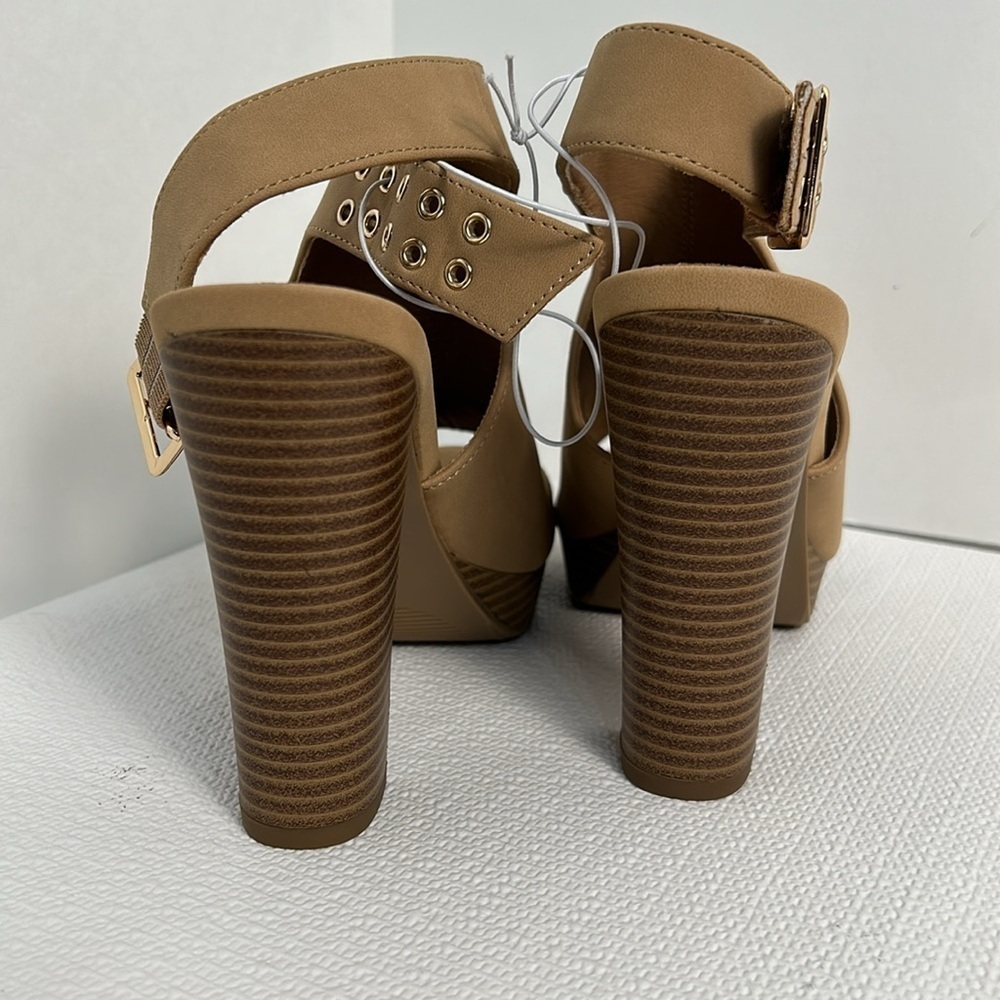 Report‎ Womens Open Toe Casual Ankle Strap Sandal Size 8 - Picture 2 of 4